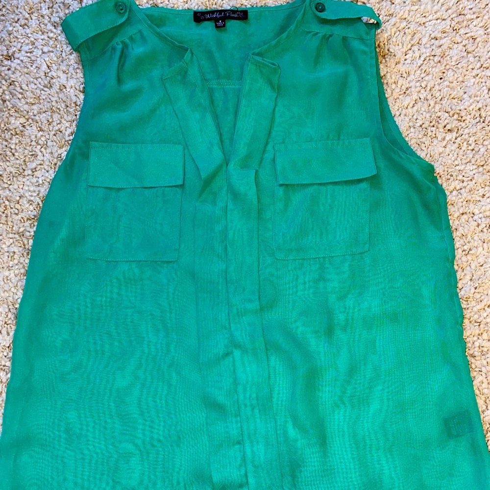 Top/ blouse size S “wishful park”